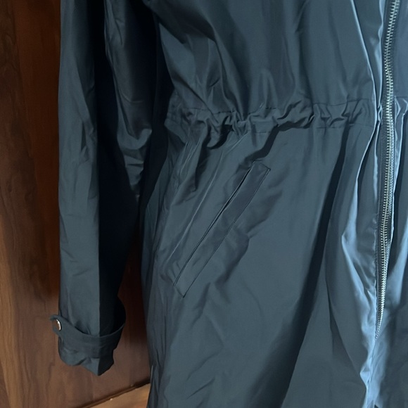 Zelos Black Rain Athletic Jacket - Picture 3 of 7